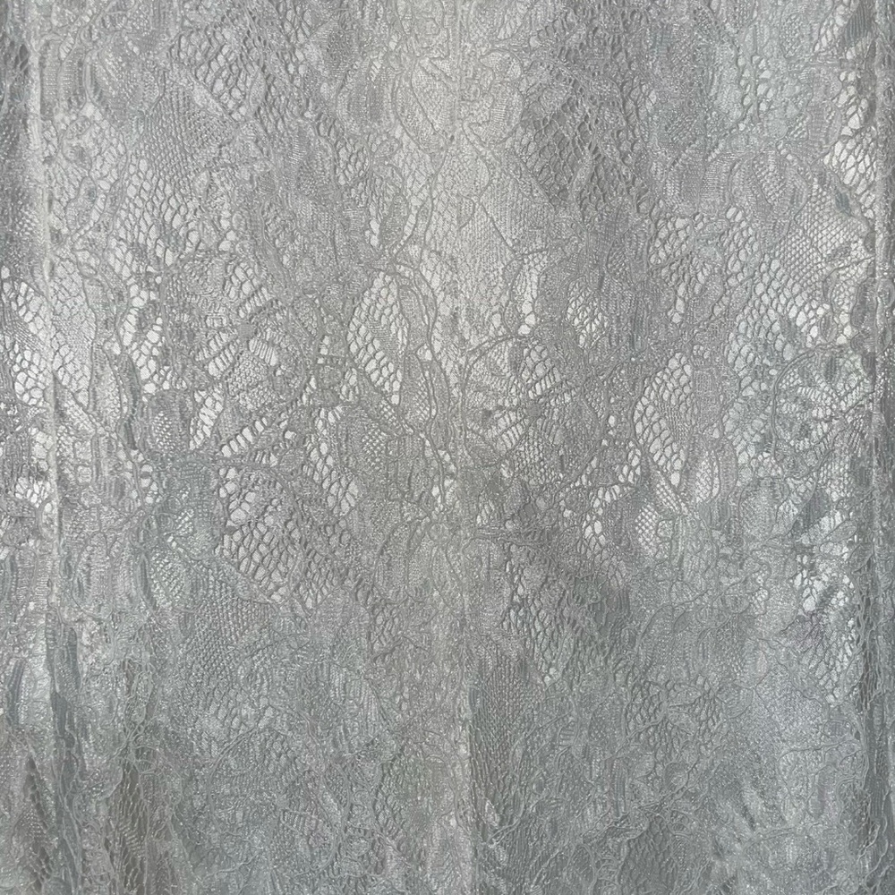 Elegant White Lace Dress - Picture 4 of 9